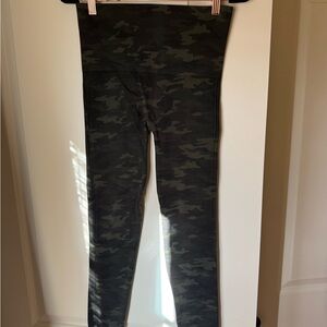 SPANX Camouflage Leggings